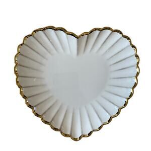 4pc BELLA LUX Heart Shaped Plates 8.5in Glazed Ceramic Scalloped Gold Rim New